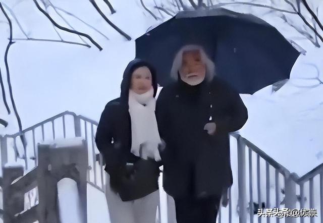 与前妻再度对簿公堂，也暴露了张纪中的窘境，一把年纪了还不消停