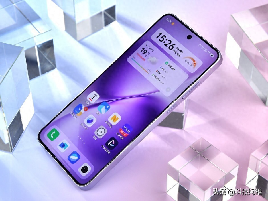 vivo亮出“底牌”，6200mAh+100倍变焦，12GB+256GB跌至3698元