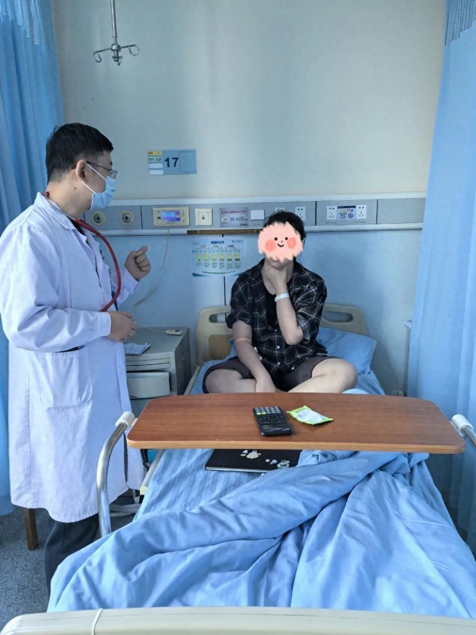 千万不要摘！浙江女大学生吃了一口被送进抢救室，医生：5到8片足以致命！