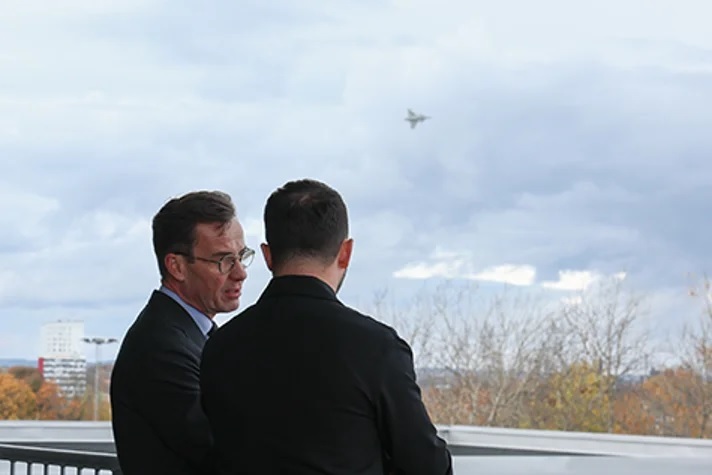 乌克兰与瑞典签订合作意向书，未来或购买超百架“鹰狮”战机