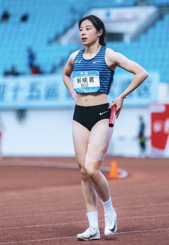 全班23人22个600分以上 ，她462分成“显眼包”？班主任：有望上清北