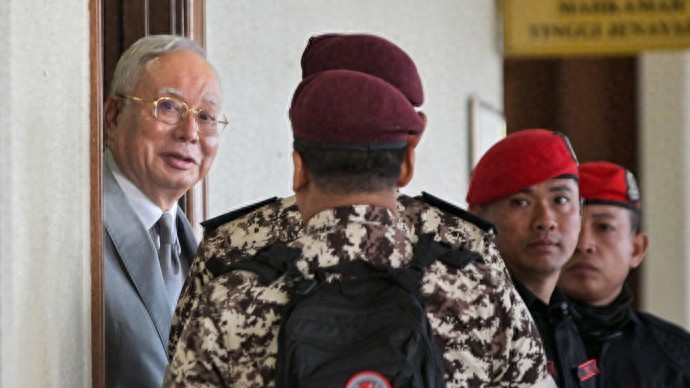 25 项涉贪腐罪名全成立！马来西亚前总理纳吉布可能要“牢底坐穿”？