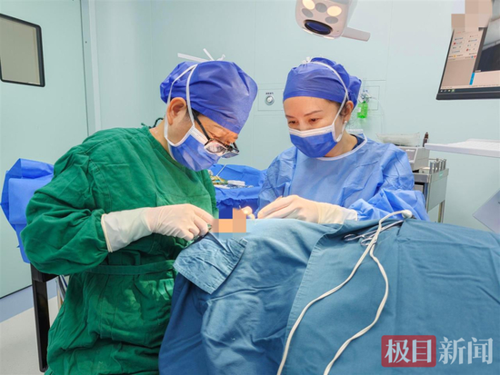 男子眼皮黑痣破溃竟是癌!医生提醒:这类印记变样要警惕